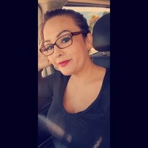 Meet your Posher, Sylvia